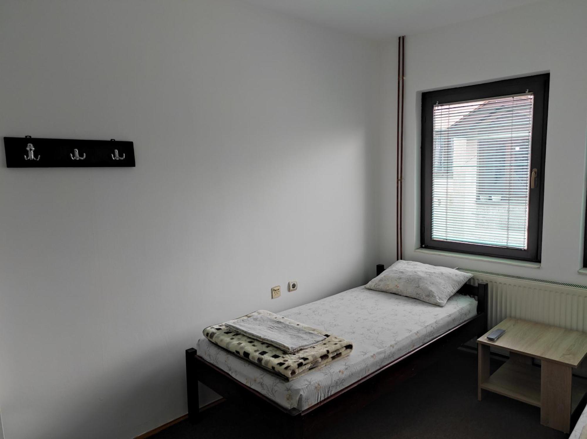Mico Np Guest House โนวีปาซาร์ ภายนอก รูปภาพ