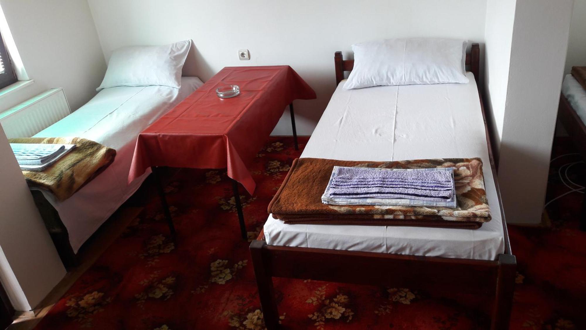 Mico Np Guest House โนวีปาซาร์ ภายนอก รูปภาพ